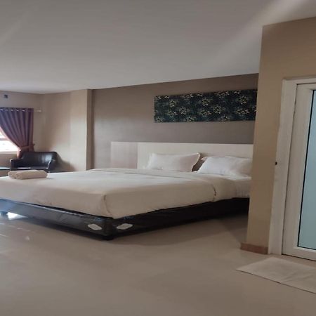 Super Oyo Capital O 2018 Ring Road Guest House Syariah Banda Aceh Exteriör bild